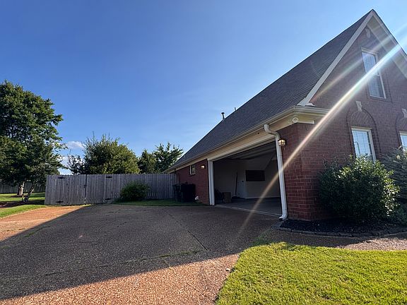 3rd image of 6675 Raner Creek Dr