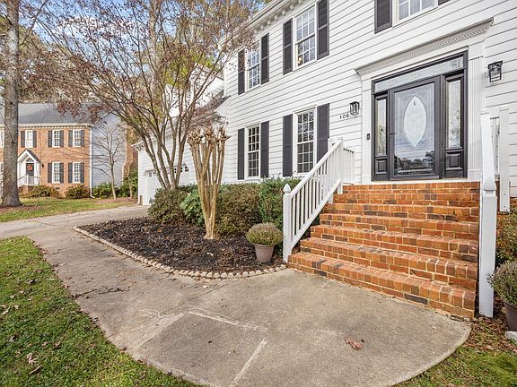 2nd image of 106 Glenhigh Ct