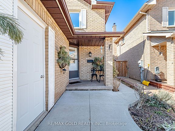 3rd image of 66 Cheviot Cres