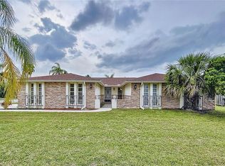 9811 Tradewinds Dr, Port Richey, FL 34668