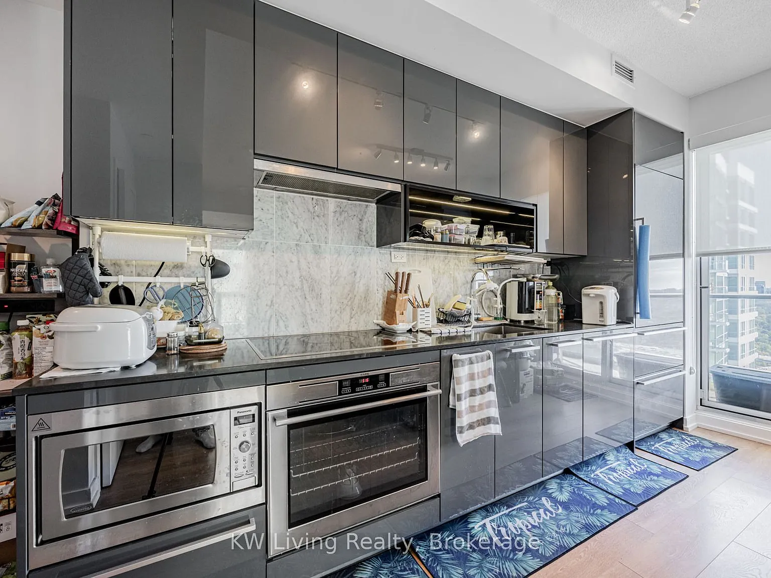 2 bed, $3,000 — Photo 4