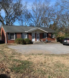 6422 Premier Dr, Nashville, TN, 37209