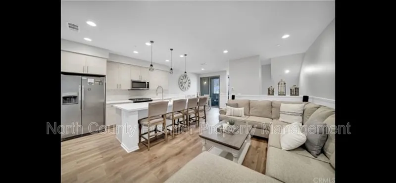 3 bed, 3.0 bath, 1569 sqft, $3,795 — Photo 1