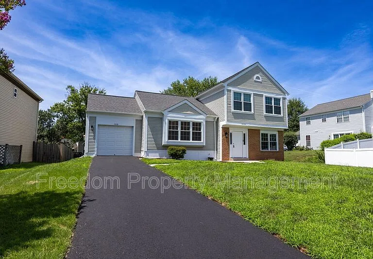 10116 Wimbledon Ct — Photo 4