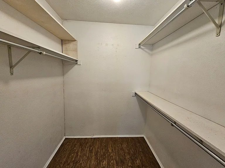 7713 Jerome Dr — Photo 30