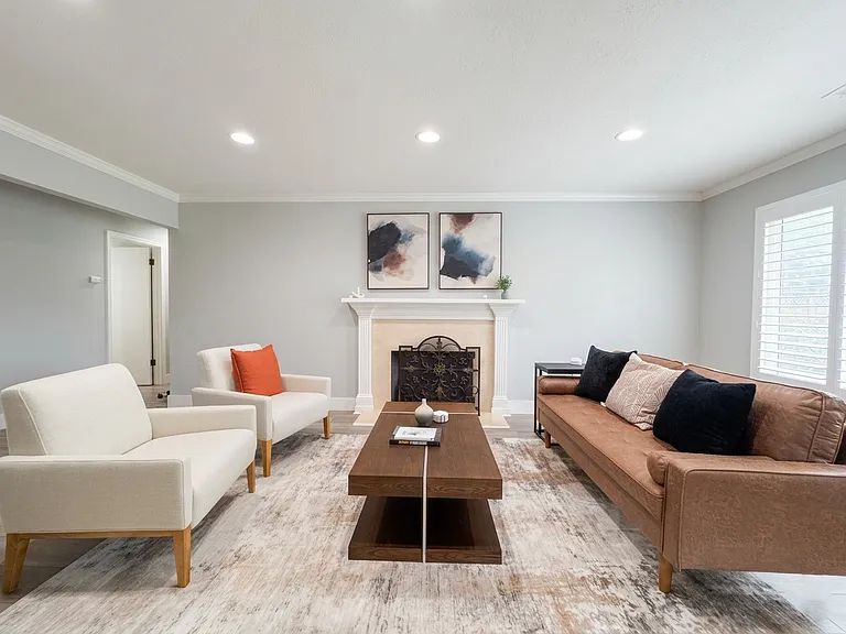 2062 Leon Dr — Photo 5