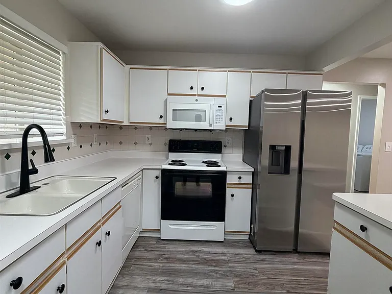 44411 Sunnyside Dr — Photo 8
