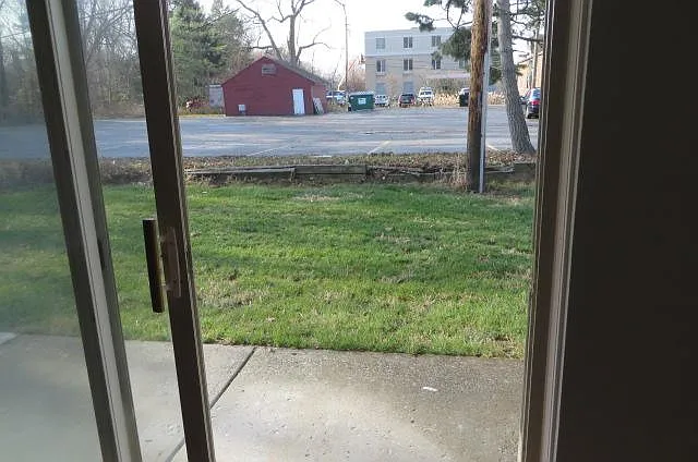 24325 Detroit Rd — Photo 19