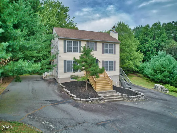 109 Bernadette Dr, Dingmans Ferry, PA 18328