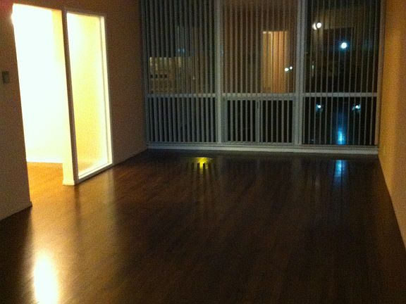 3rd image of 436 Cedar Ave Unit 9