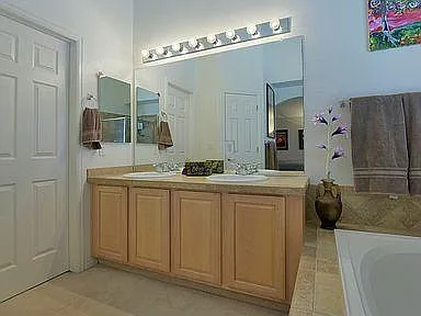 342 Las Lomas St — Photo 11