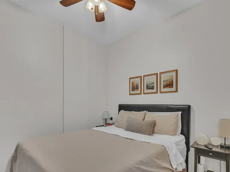 1903 N Sheffield Ave #3 — Photo 8