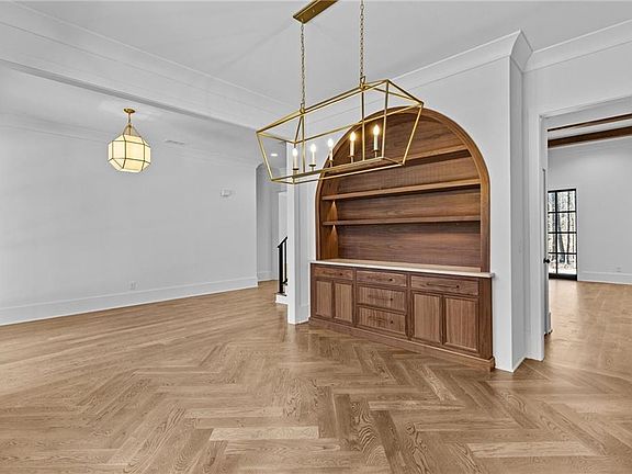 4th image of 1254 Prospect Rd