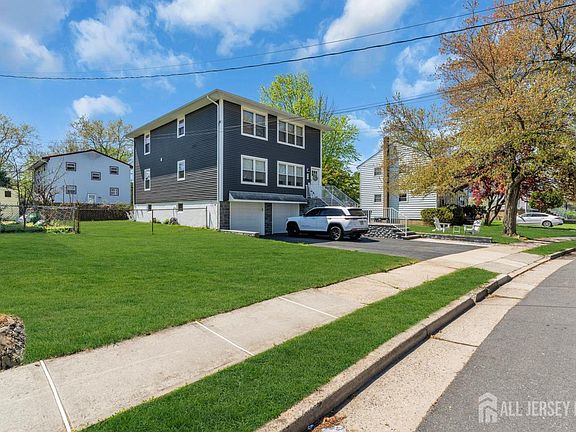 4th image of 36 Van Buren Ave