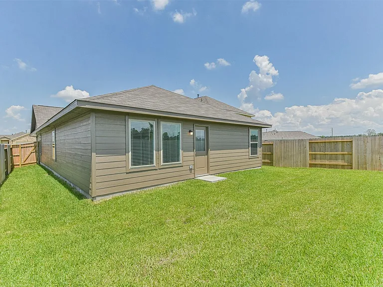 18562 Cepagatti Dr — Photo 27