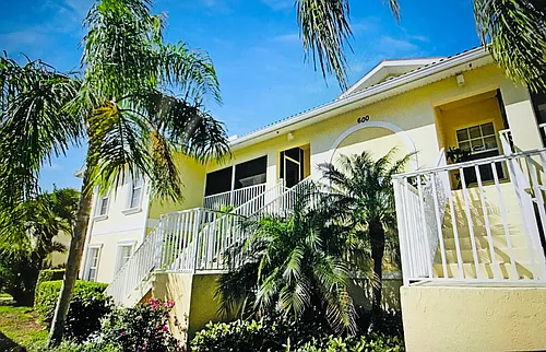 600 Mirabella Cir #STAY SALTY Photo 1