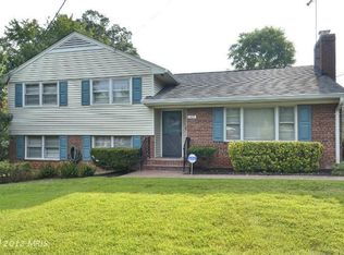 1407 Mayflower Dr, Mc Lean, VA 22101
