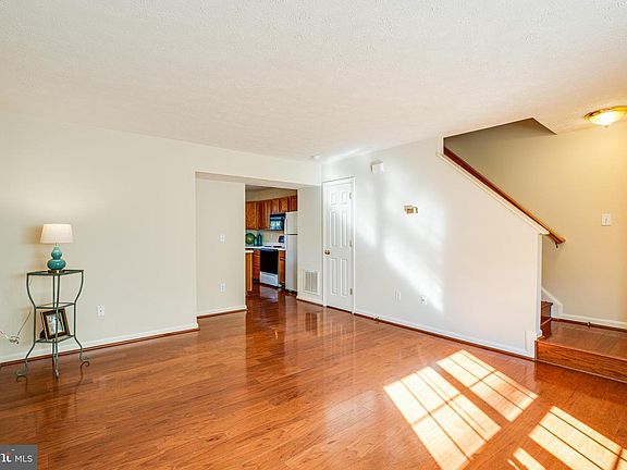 4th image of 9607 Coventry Creek Dr