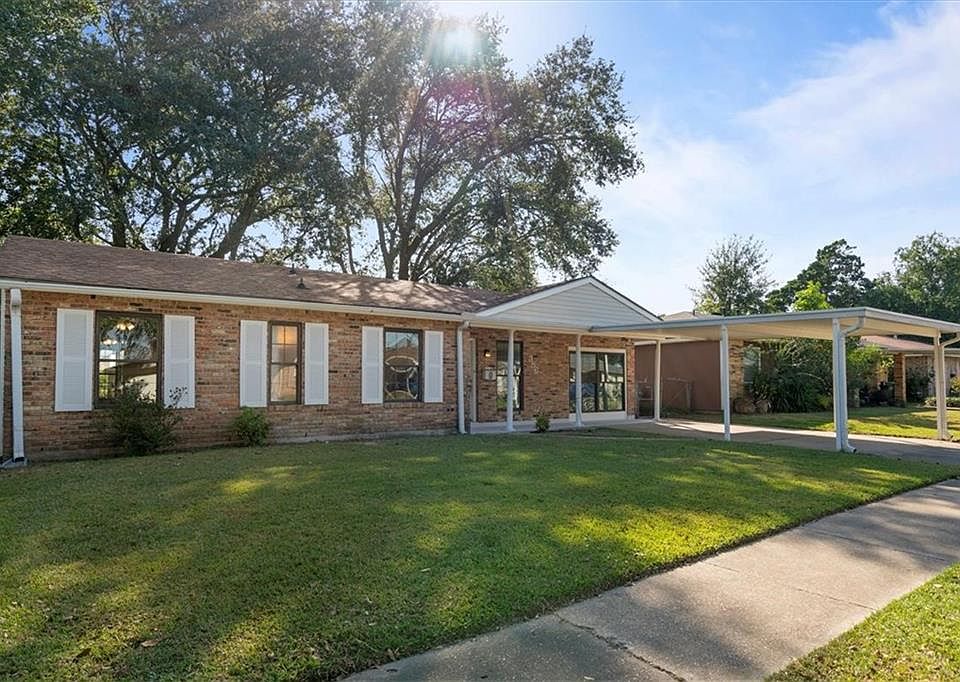 1st image of 356 Greenwood Dr