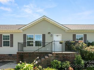 115 Crystal Bay Dr, Mooresville, NC 28115