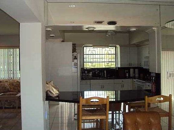 5th image of 1101 NE 165th Ter