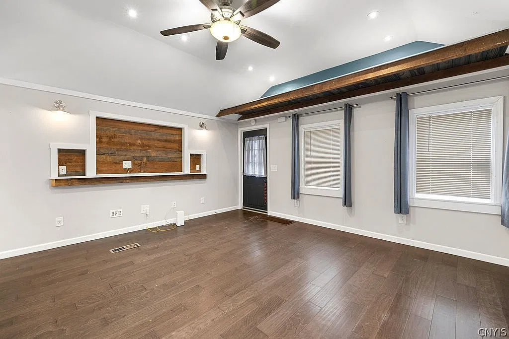 2 bed, 1.5 bath, 784 sqft, $2,000 — Photo 4
