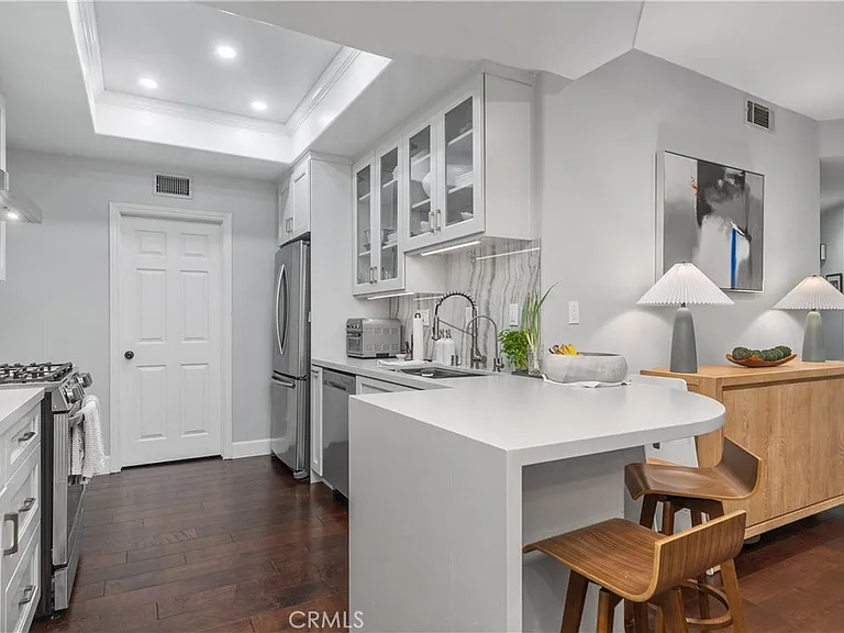 66 Baycrest Ct — Photo 16