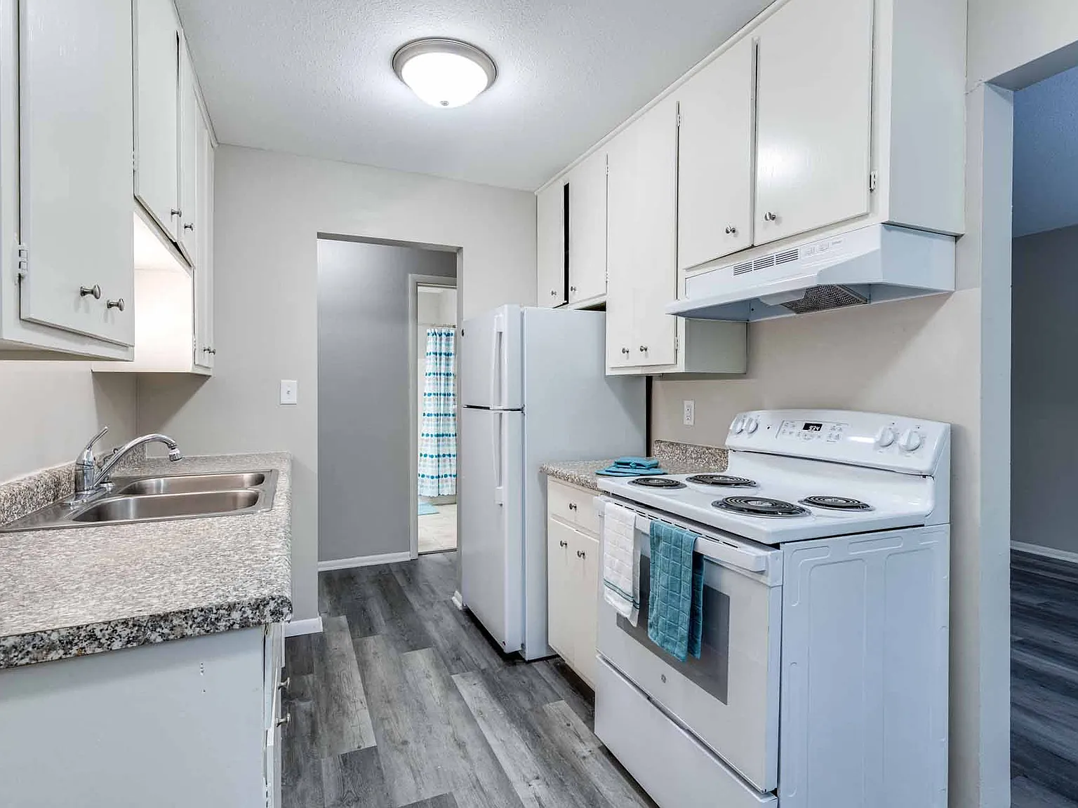 Priscilla Standish Apartments — Photo 4