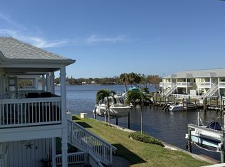 5152 Salmon Dr SE, Saint Petersburg, FL 33705