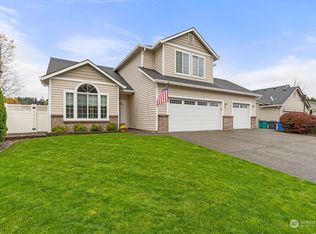 353 E Heritage Loop, La Center, WA
