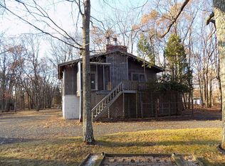 4560 Pine Ridge Dr W, Bushkill, PA 18324