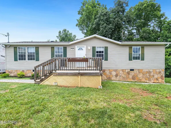 3426 Bent Rd, Kodak, TN 37764