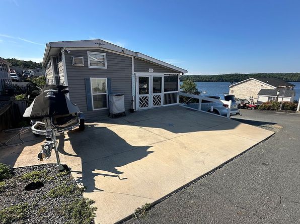 195 Grand View Dr