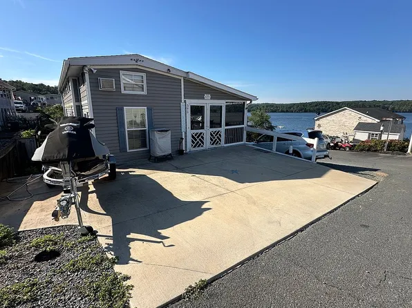 195 Grand View Dr, New London, NC 28127