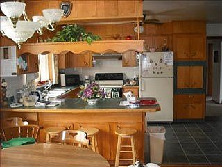 3rd image of 352 N Glen Ave