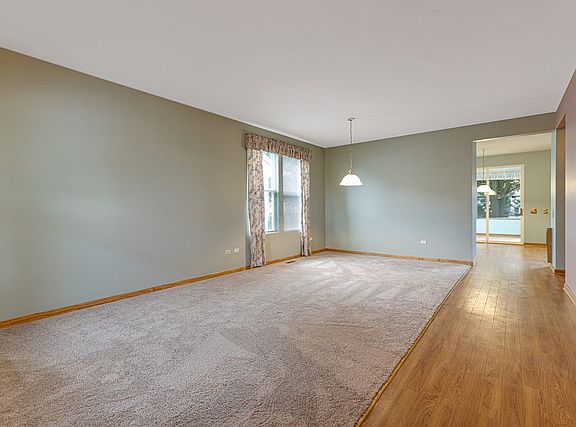 4th image of 11743 Wildrose Dr