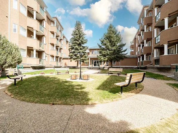 278 SW Park Meadows Dr SE #302, Medicine Hat, AB T1B 4J1