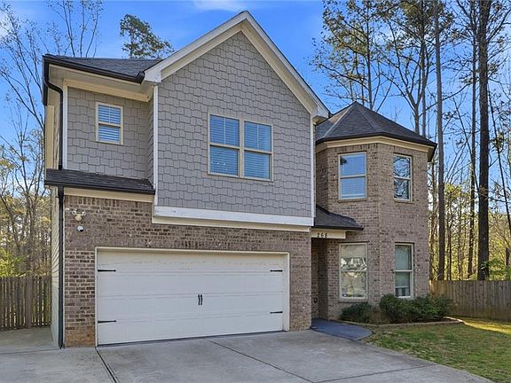 2nd image of 268 Oak Rd