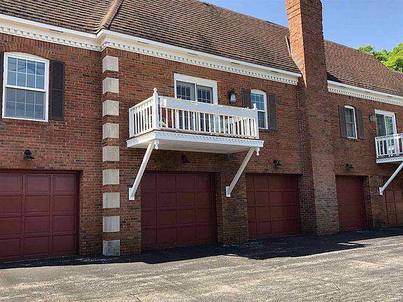 3rd image of 2604 E 2nd St #B5