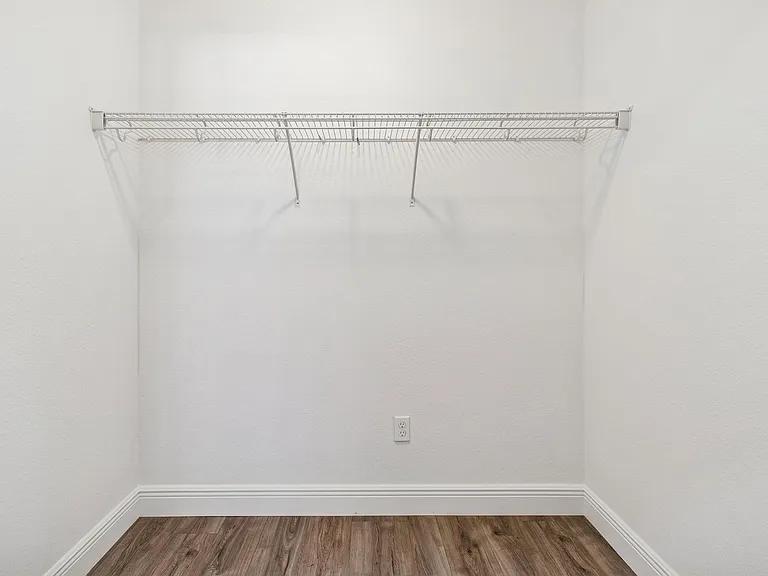 12715 Taylor Nicolas Dr — Photo 27