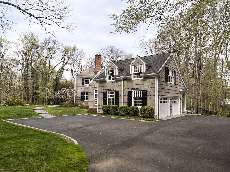2nd image of 1 Pilgrim Rd