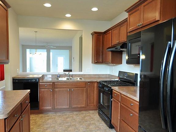 5th image of 37904 Princeton Dr