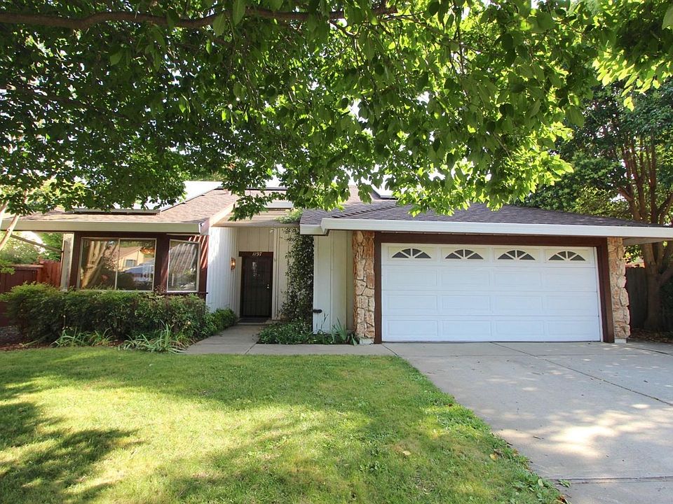 1st image of 1197 Pebblewood Dr