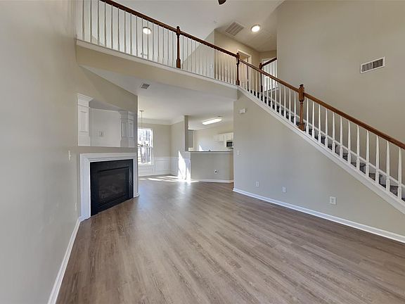 3rd image of 3781 Catawba Creek Dr