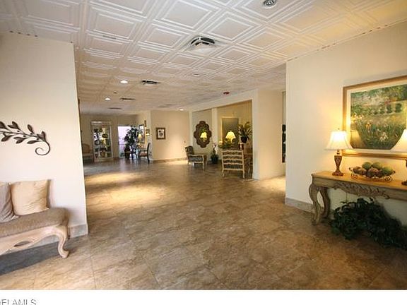 4th image of 201 Vintage Bay Dr APT 7