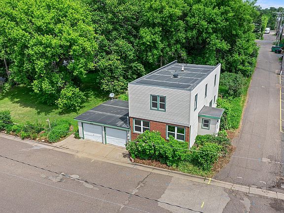 4th image of 110 1st Ave W