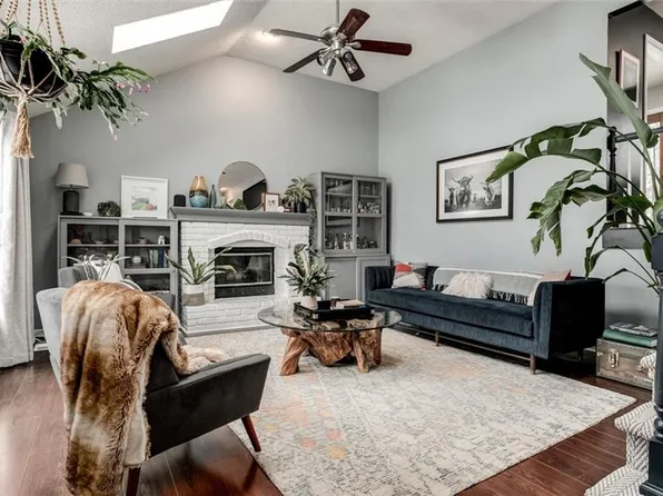 9710 W 49th Ter, Merriam, KS 66203