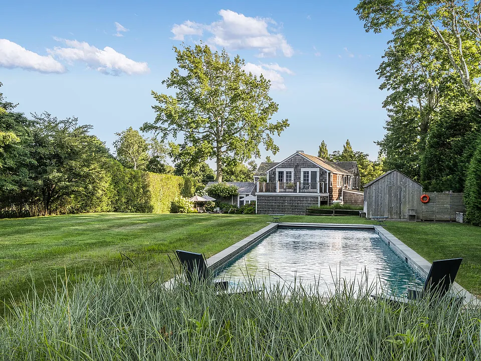 56 Sagaponack Rd