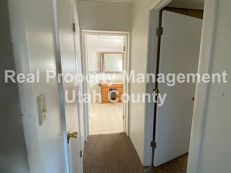 1285 W Utah Ave — Photo 21