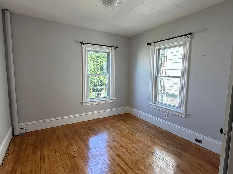 94 Ashland St #1 — Photo 5